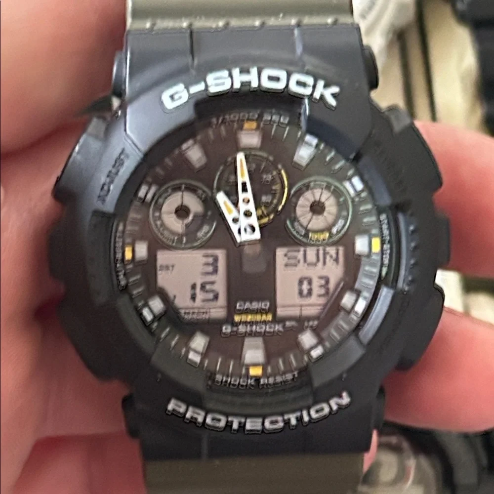 Casio G-Shock military Green and Black Watch - Picture 2 of 6